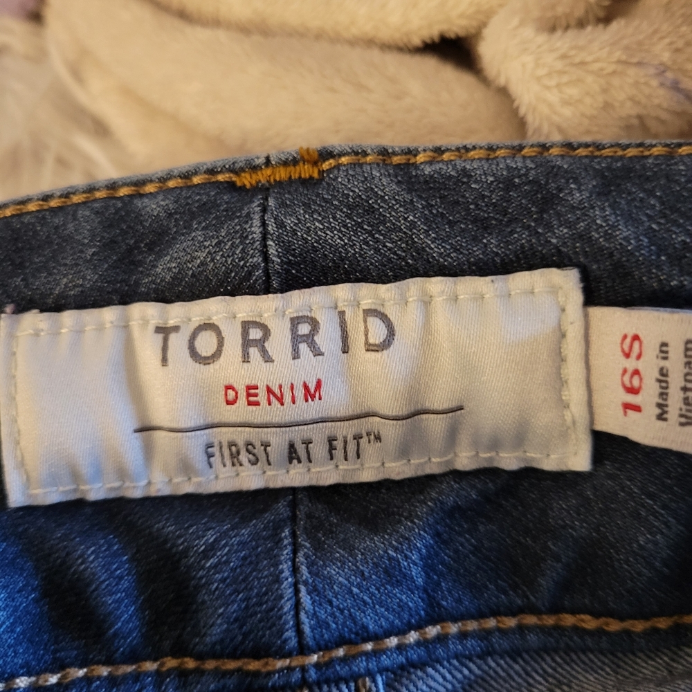 Torrid jeans - Picture 2 of 4